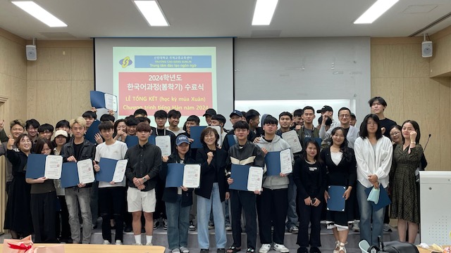 [한국어과정] 2024 봄학기 종강식.jpeg