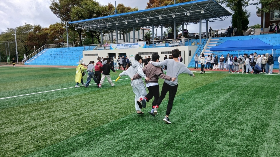 국제유학생 체육대회 운동사진